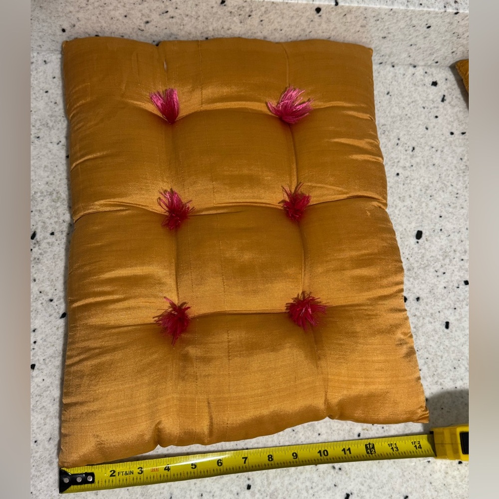 2 Silk Pillows